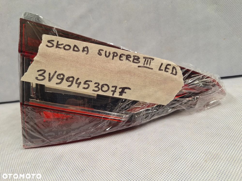 Skoda Superb III lampa lewa tył 3V9945307 F - 5