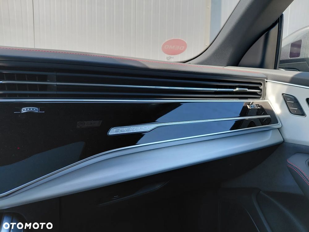 Audi Q8 55 TFSI e PHEV Quattro Tiptronic - 22