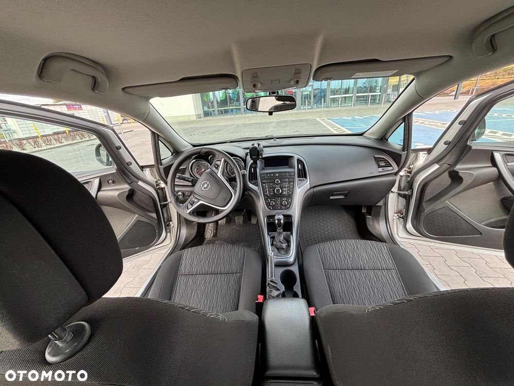 Opel Astra 1.4 T Cosmo EU6 - 5