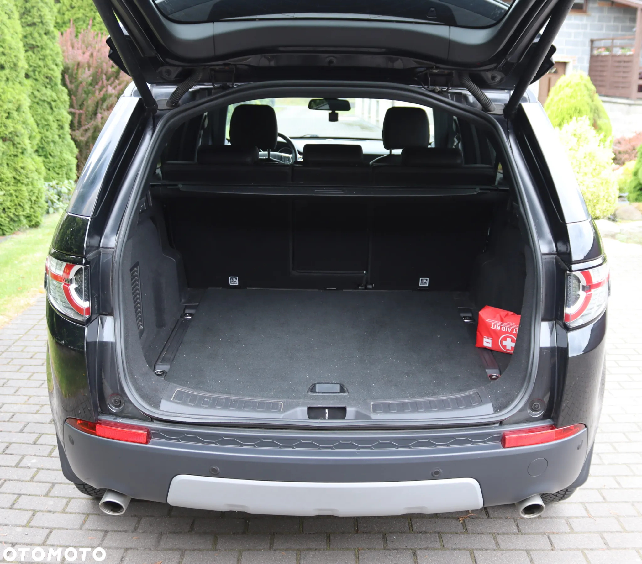 Land Rover Discovery Sport 2.0 TD4 HSE Luxury - 12