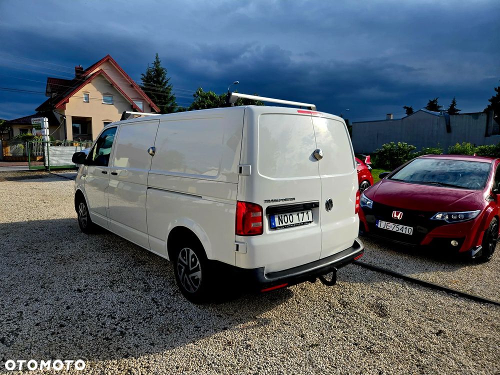 Volkswagen Transporter - 11