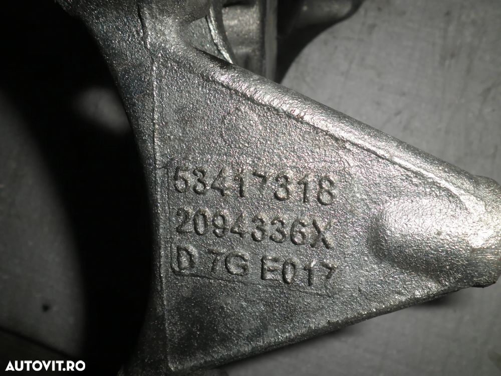 Suport motor / catalizator Jeep Cherokee 2.2 2020 Euro 6 04627674AD 53417318 - 6