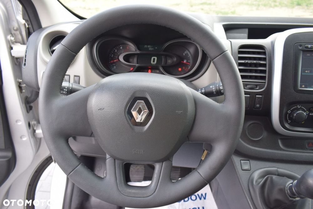 Renault Trafic - 23