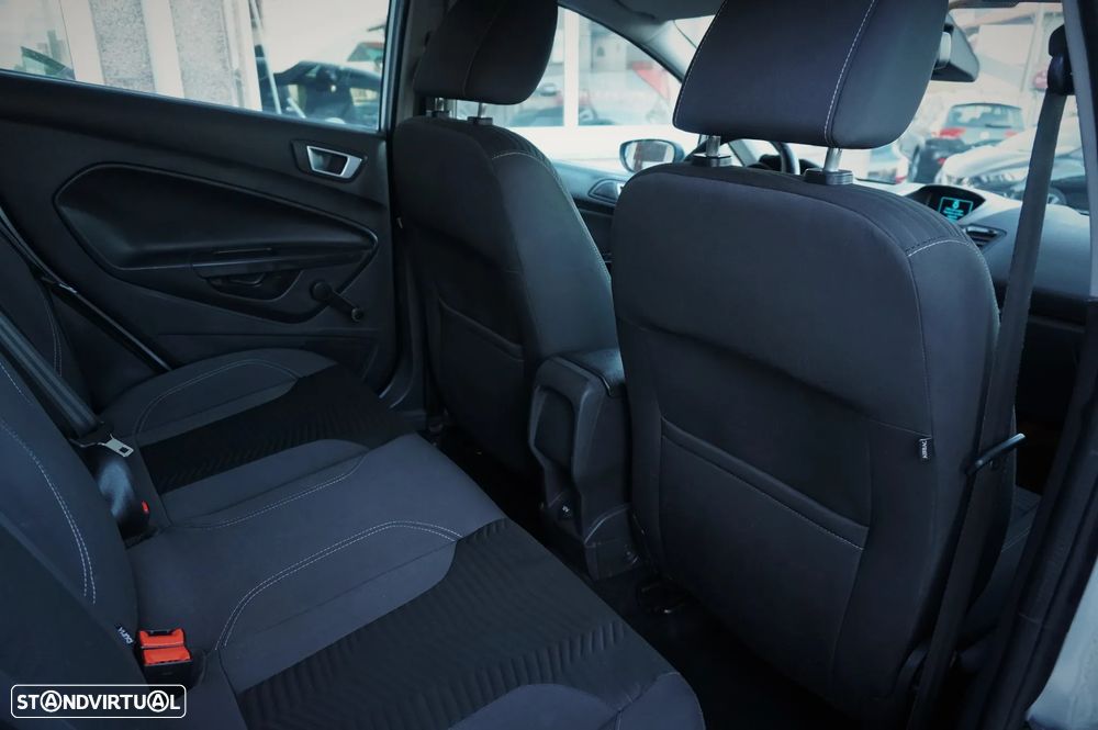 Ford Fiesta 1.5 TDCi Titanium - 17