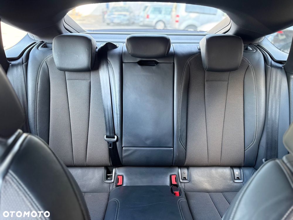 Audi A5 Sportback 2.0 TDI S tronic - 16