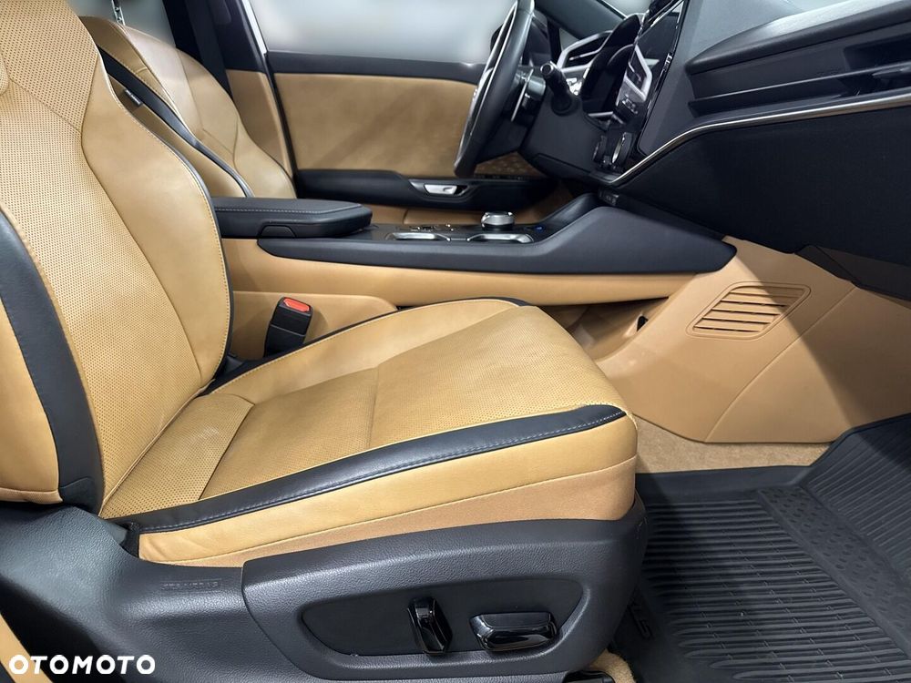 Lexus RZ 450e Prestige DIRECT4 - 18