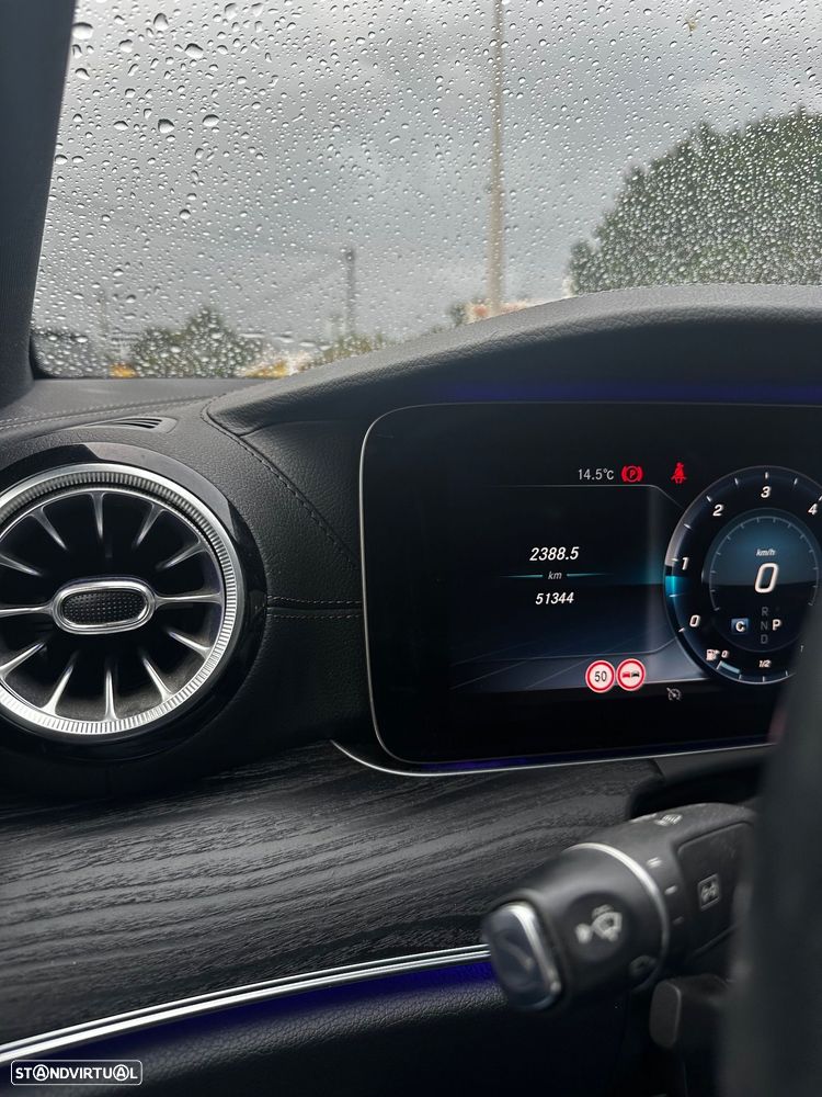 Mercedes-Benz E 300 d AMG Line - 12