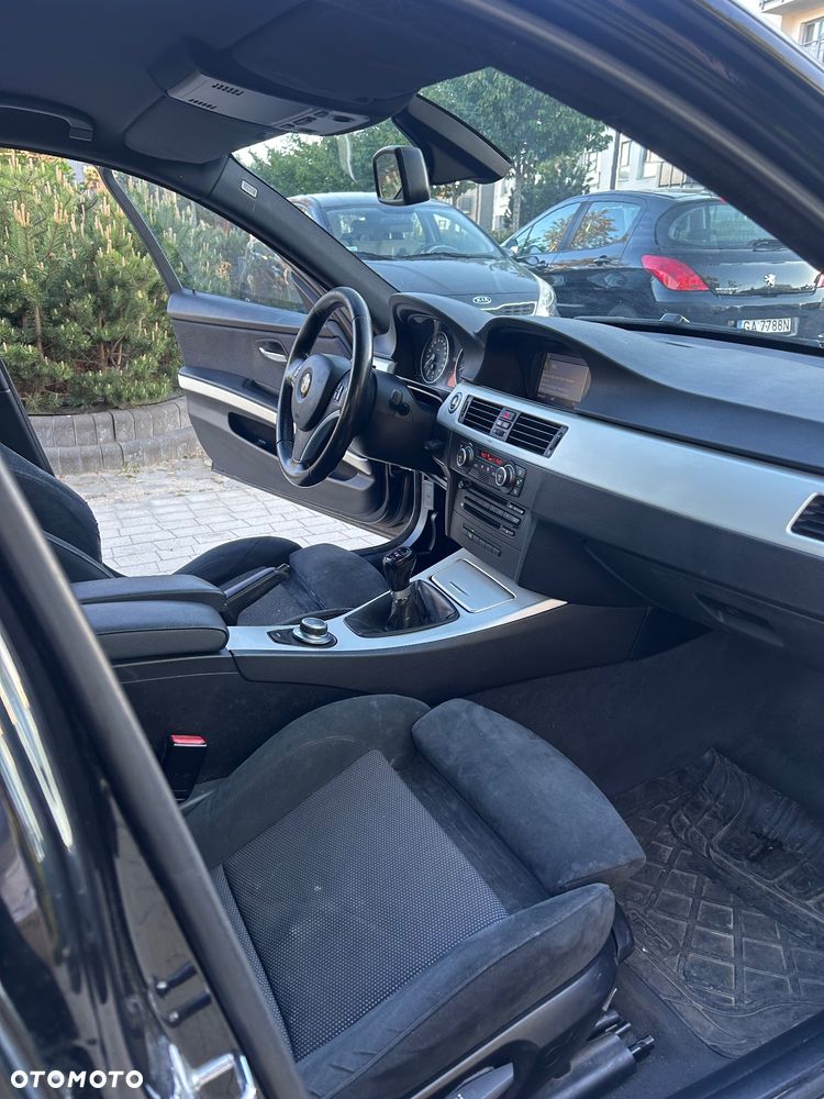 BMW Seria 3 325i - 15