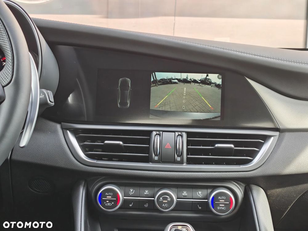 Alfa Romeo Giulia 2.0 Turbo Veloce Q4 - 15