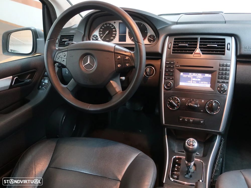 Mercedes-Benz B 200 CDI Autotronic - 23