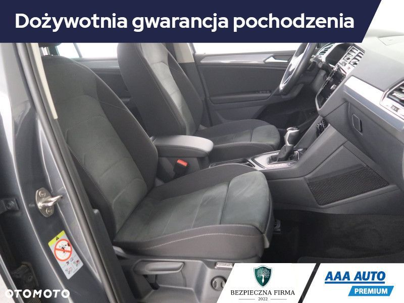 Volkswagen Tiguan - 11
