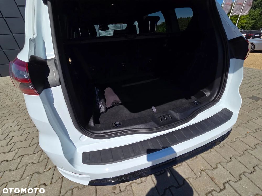 Ford S-Max - 31