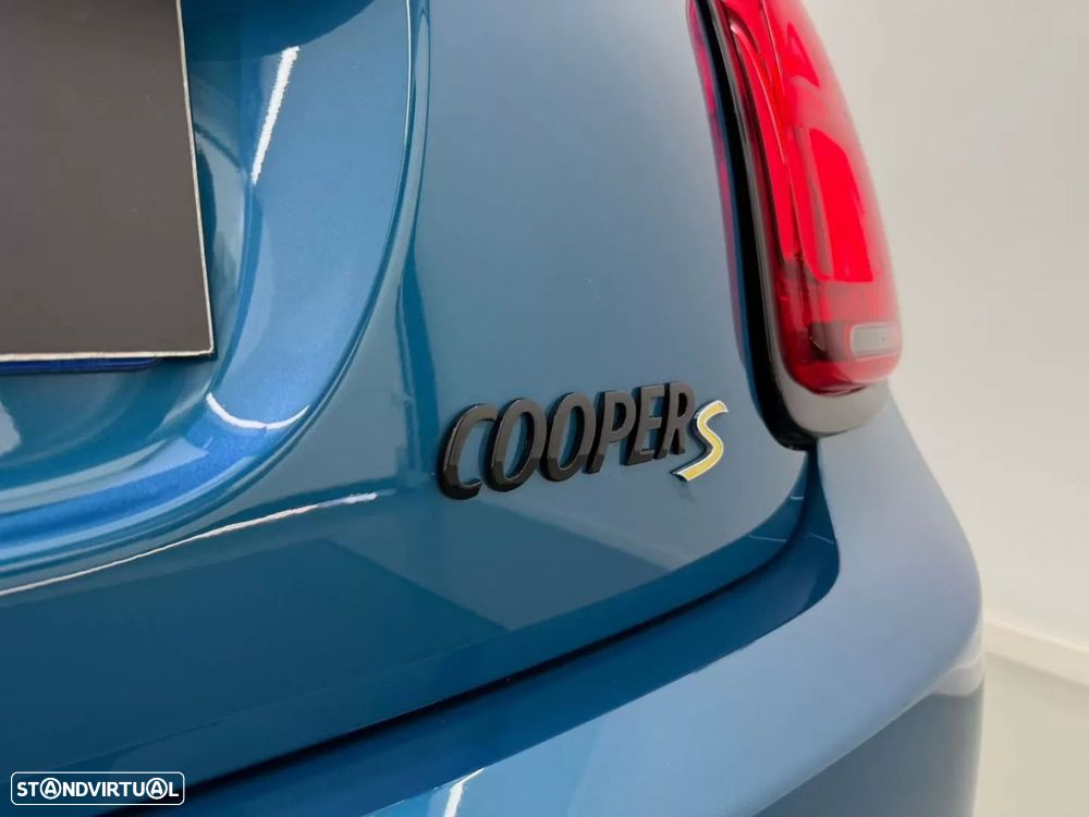 MINI 3 Portas Cooper SE Premium Essential - 11