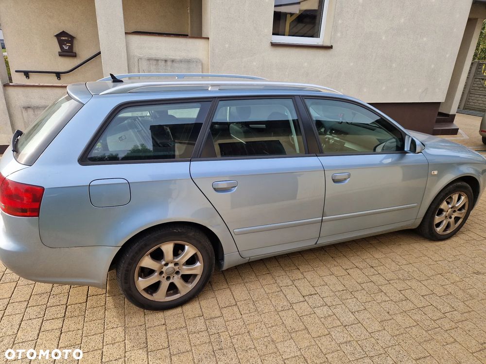 Audi A4 Avant 2.0 TDI DPF - 6