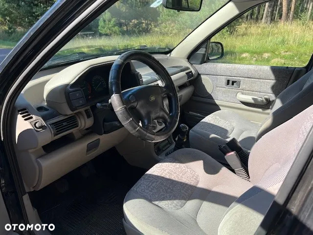 Land Rover Freelander 2.0 D - 11
