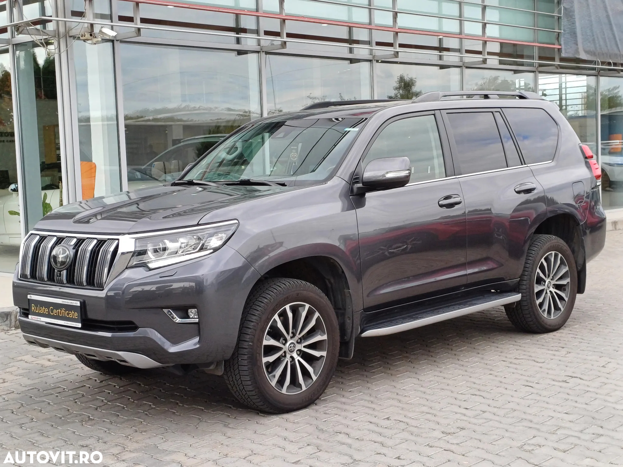 Toyota Land Cruiser 2.8l Turbo D-4D AVS Aut. Luxury - 2