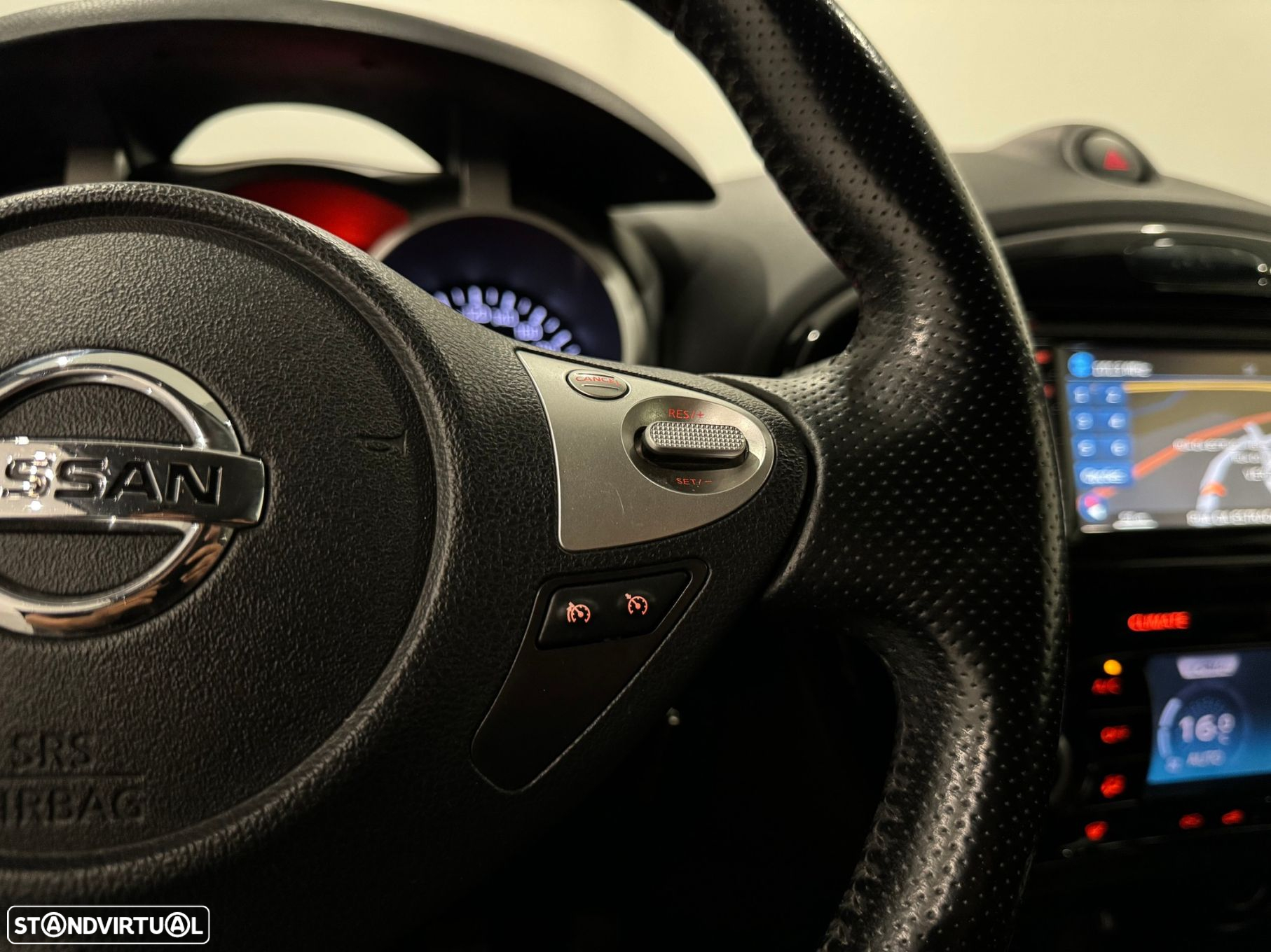 Nissan Juke 1.5 dCi N-Connecta - 44