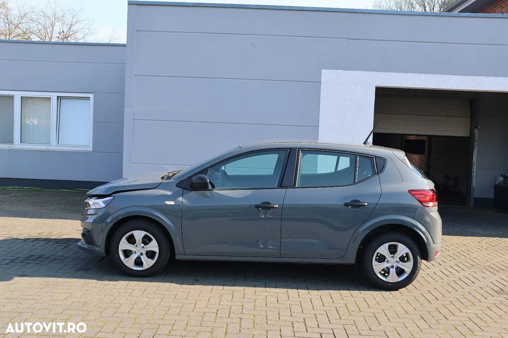 Dacia Sandero SCe 65 Essential - 2