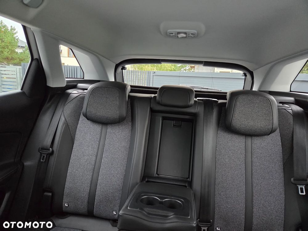 Peugeot 3008 1.6 BlueHDi Allure S&S EAT6 - 18