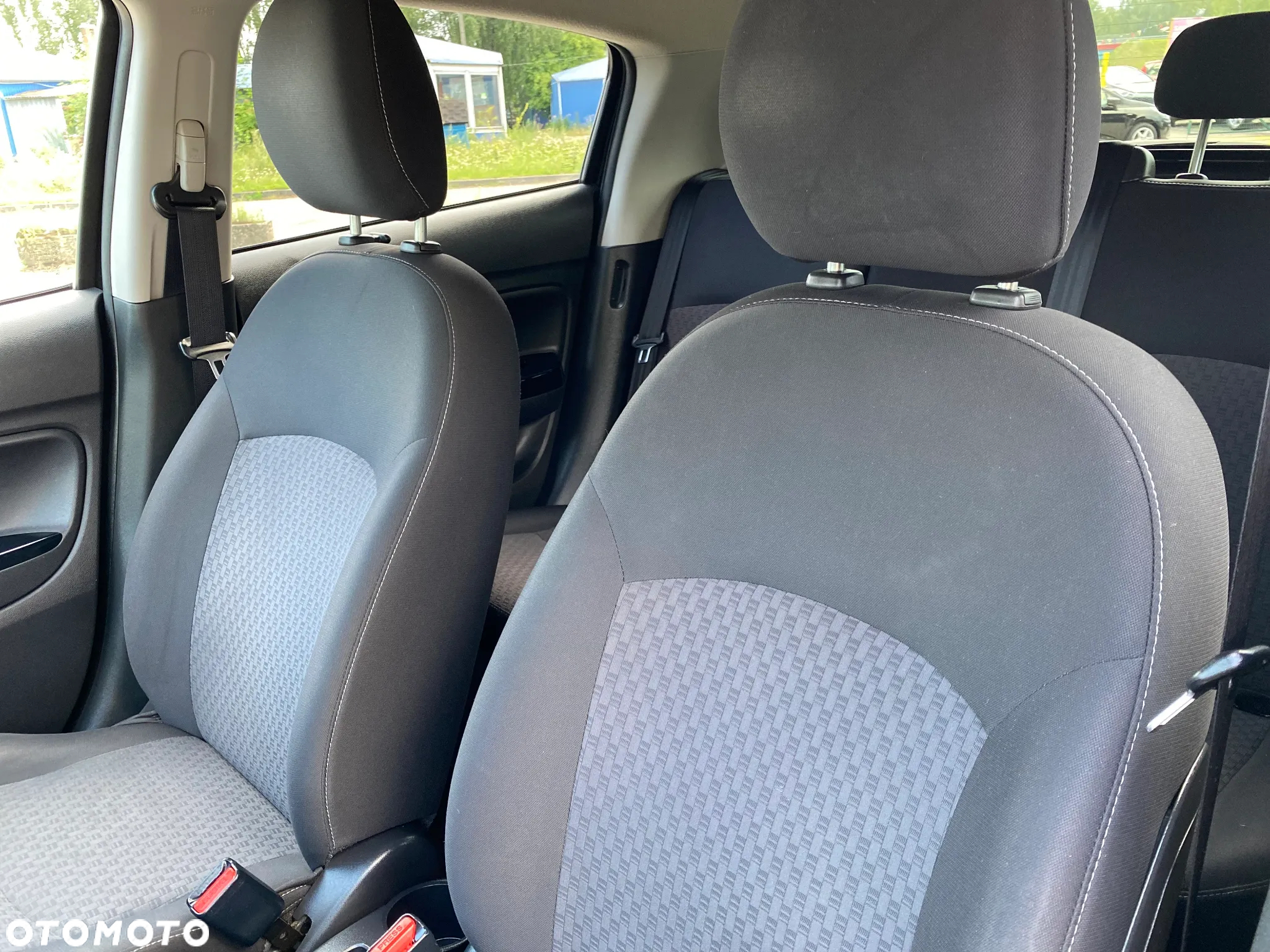Mitsubishi Space Star 1.2 AS&G Intense - 9