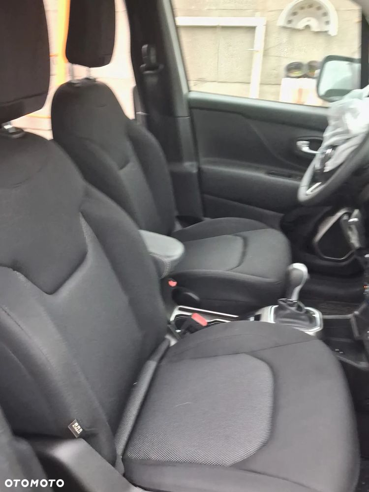 Jeep Renegade - 22