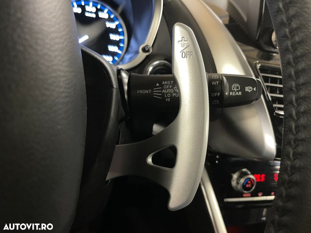 Mitsubishi Eclipse-Cross 4WD Plus - 21