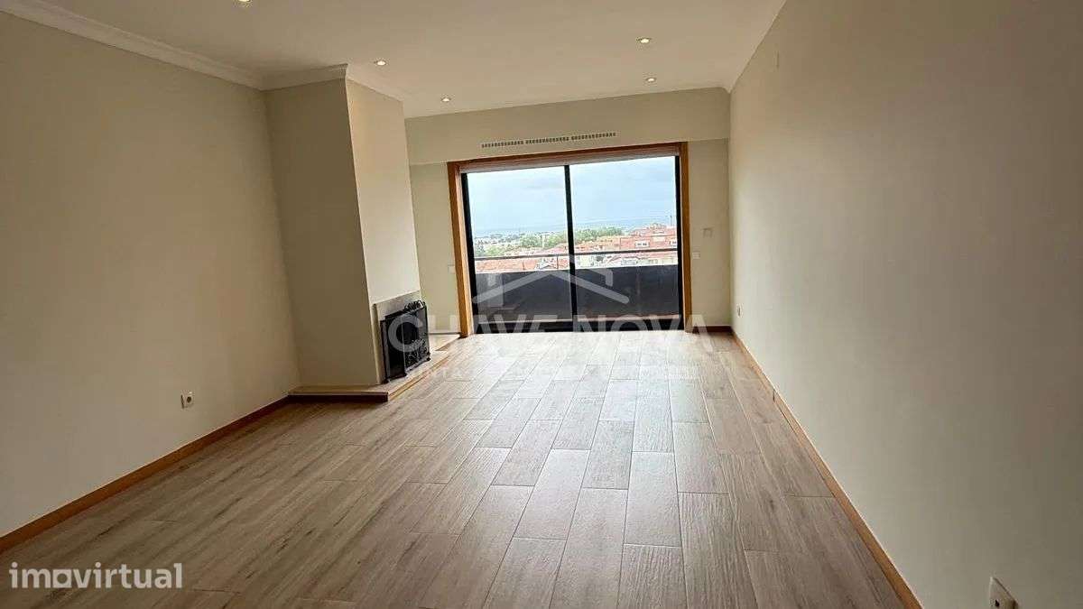 T2+1 c/ Lugar de Garagem e Arrumos em Mafamude (Santo Ovídio) - Grande imagem: 2/18