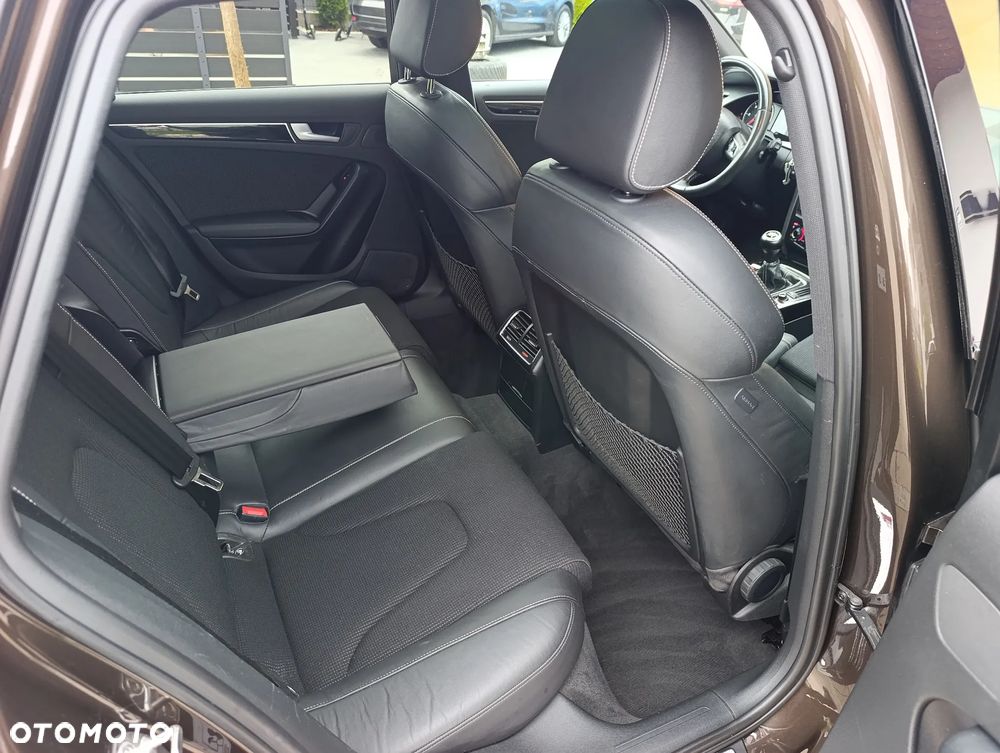 Audi A4 Avant - 16
