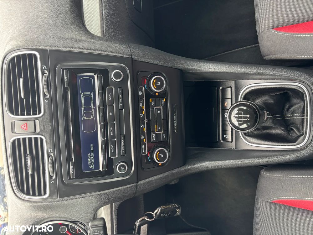 Volkswagen Golf 1.2 TSI BlueMotion Technology MATCH - 27
