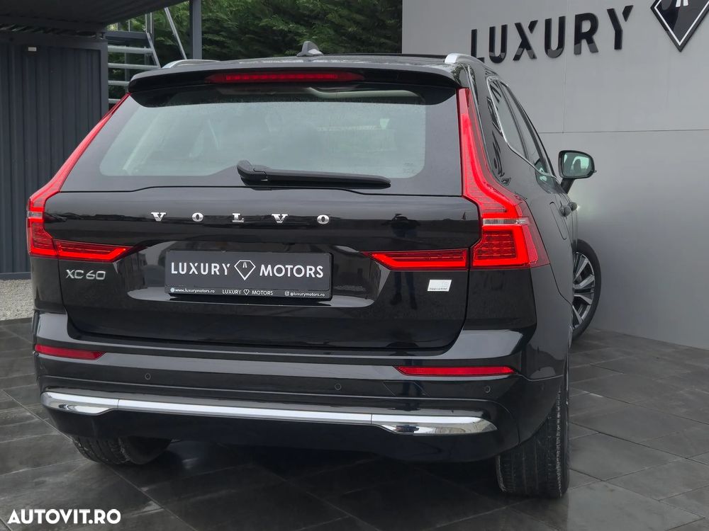 Volvo XC 60 T6 AWD Recharge Geartronic Inscription Expression - 37
