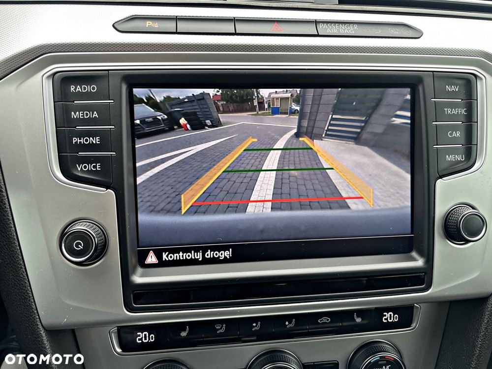 Volkswagen Passat 2.0 TDI SCR (BlueMotion Technology) DSG Comfortline - 14