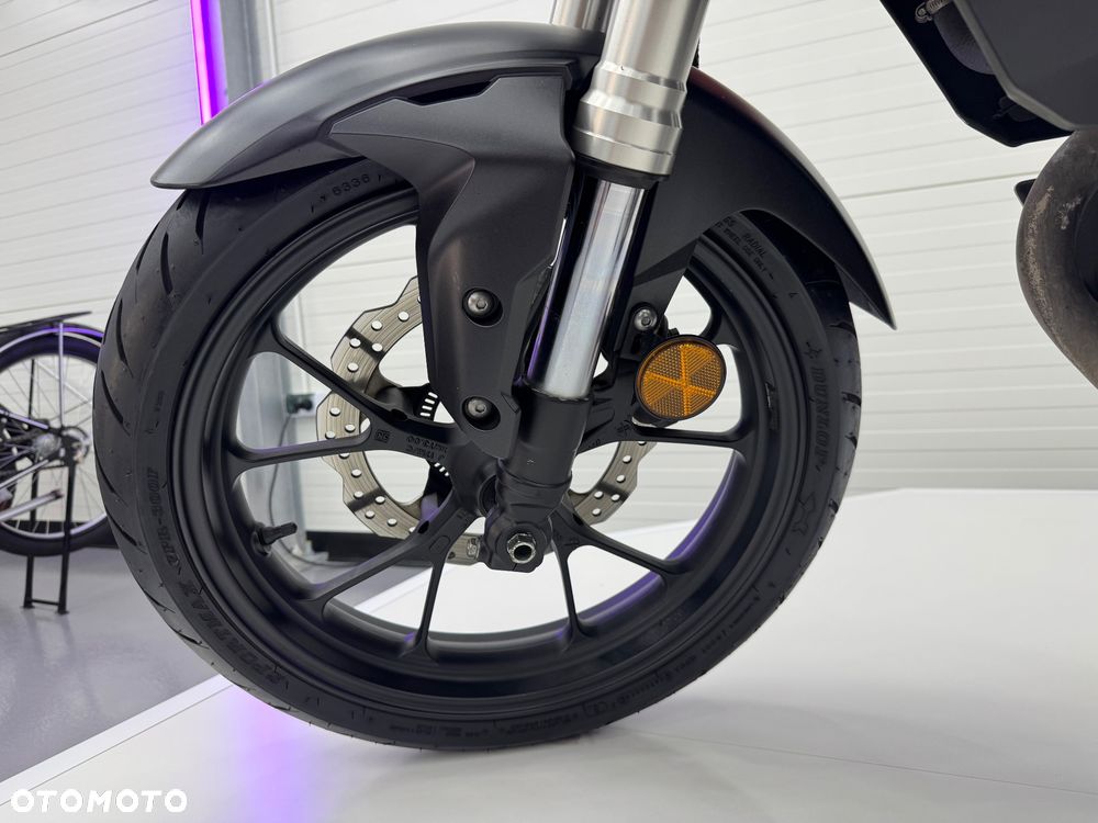 Honda CB - 32