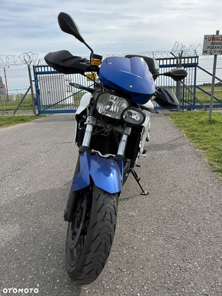 BMW F - 6