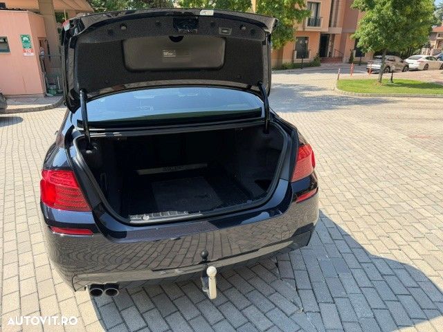 BMW Seria 5 520d Aut. - 14