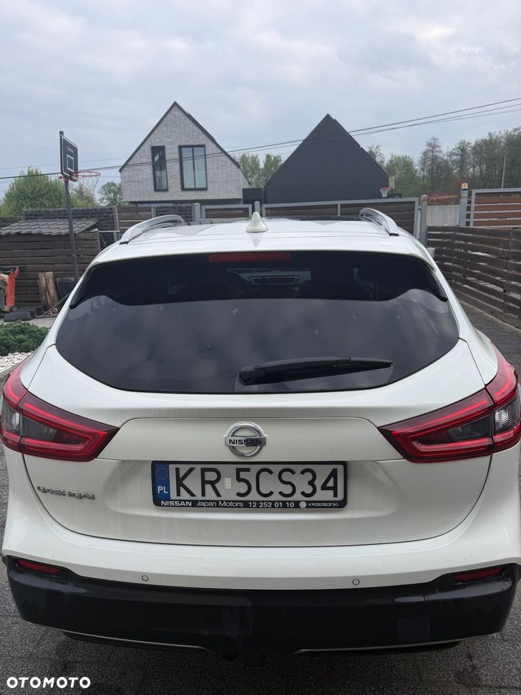 Nissan Qashqai 1.6 DCi 4x4 Tekna+ - 3