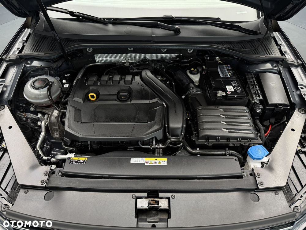 Volkswagen Passat - 21