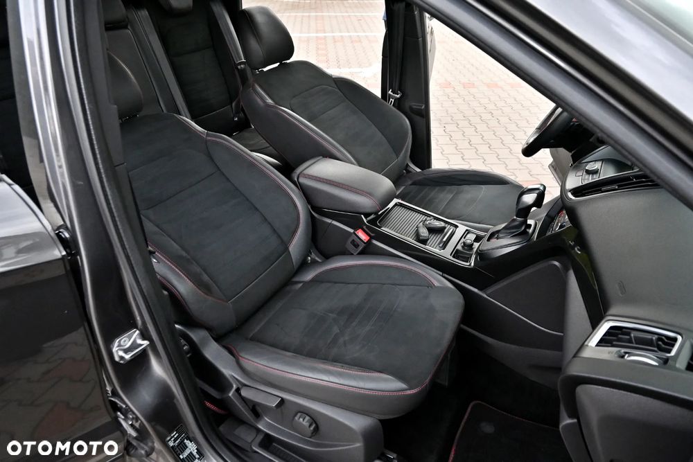Ford Kuga 2.0 TDCi AWD ST-Line - 25