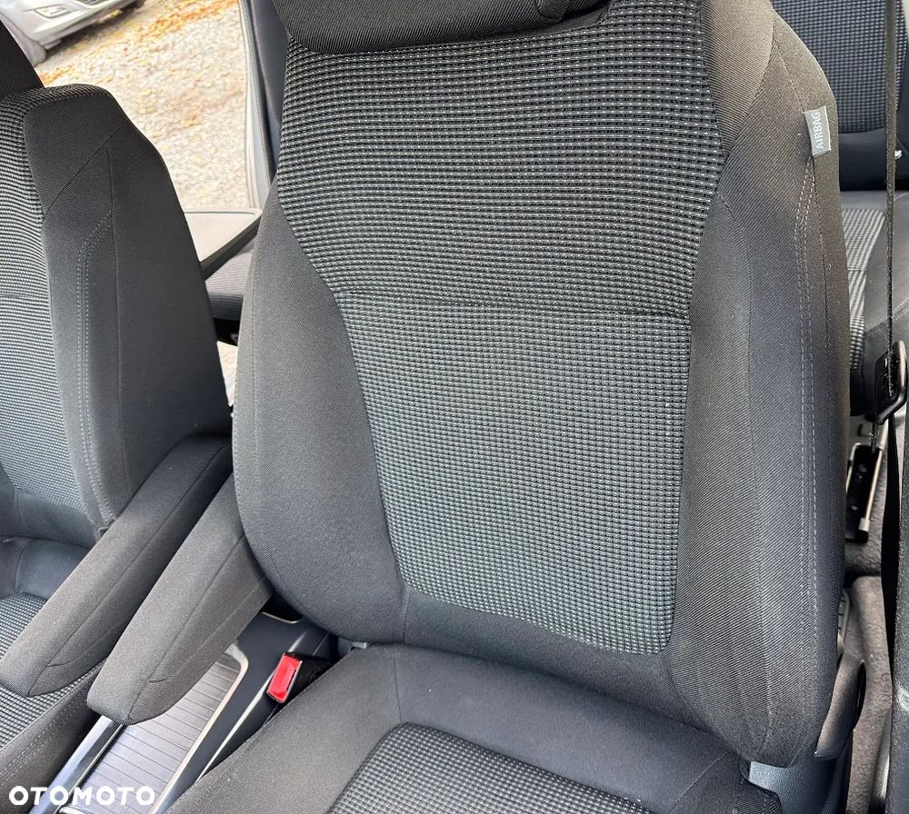 Peugeot 5008 - 17