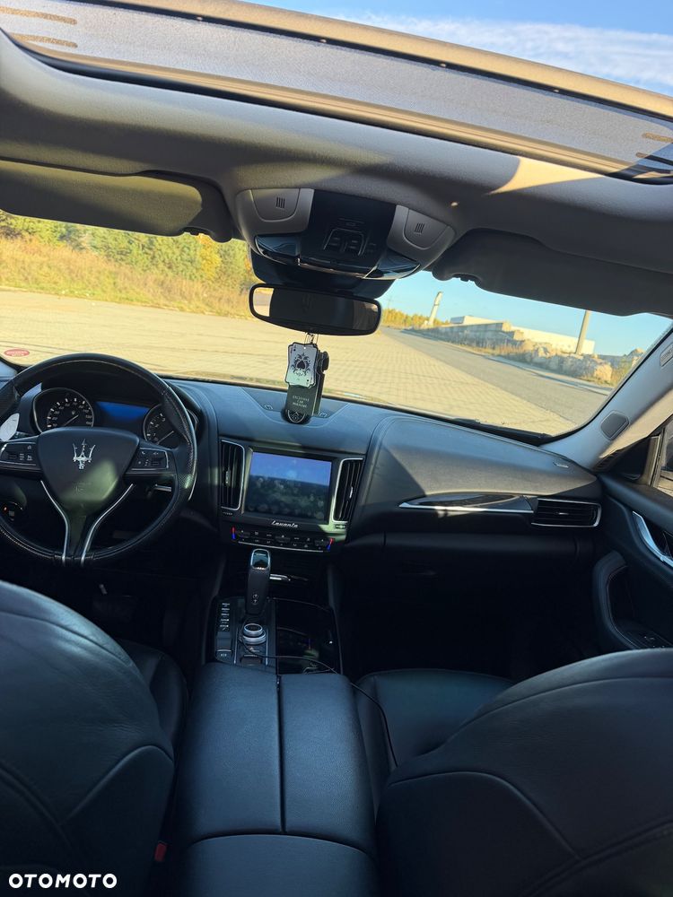 Maserati Levante - 8
