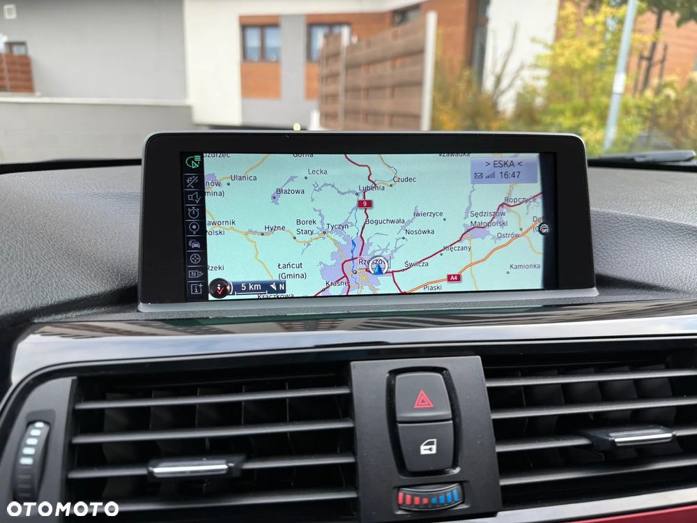 BMW Seria 3 320d Touring Sport Line - 36