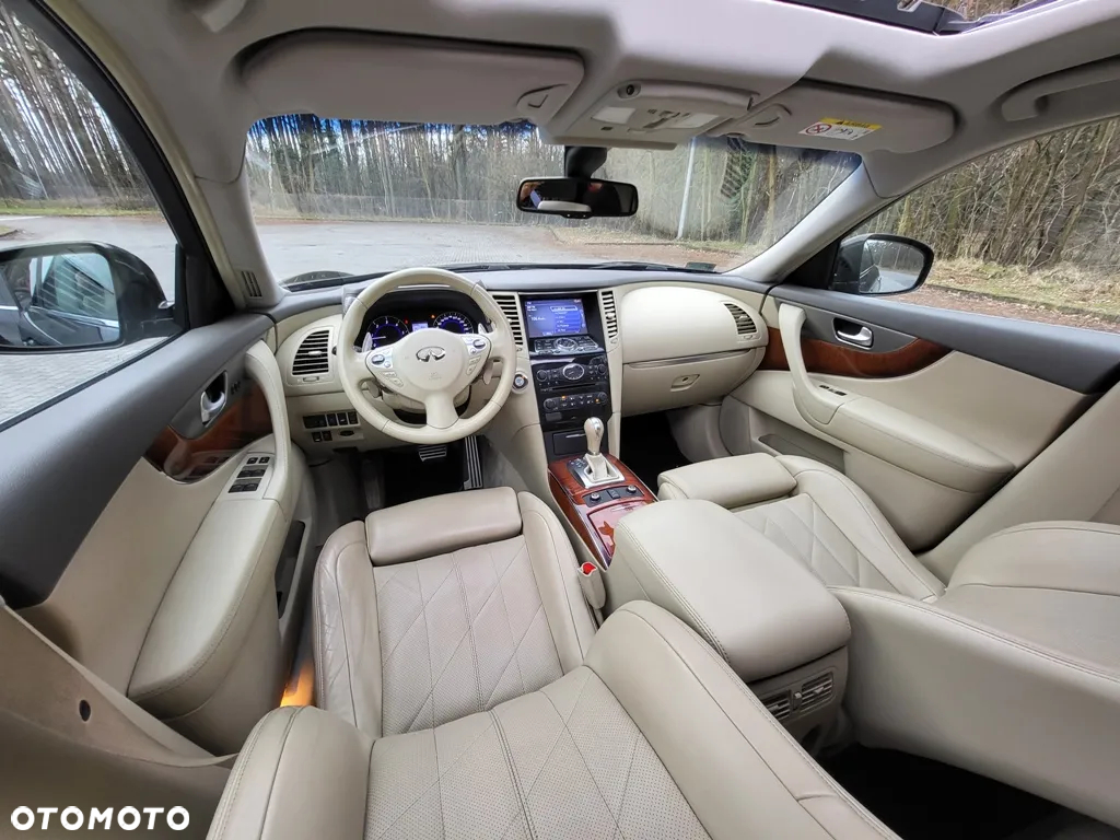Infiniti QX70 3.0d S Premium - 24