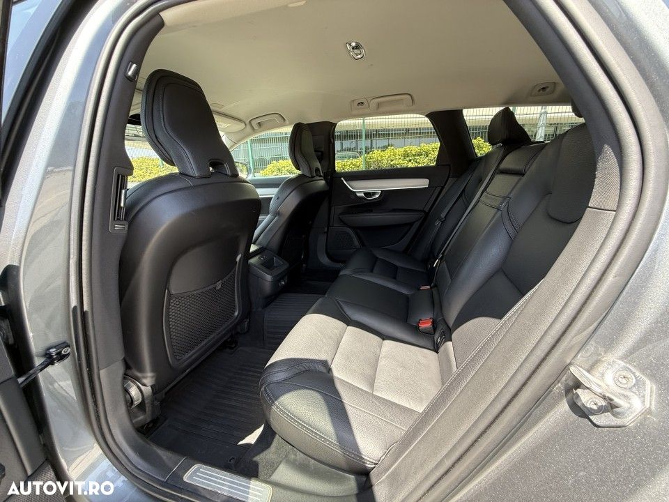 Volvo V90 Cross Country D4 AWD Geartronic - 15