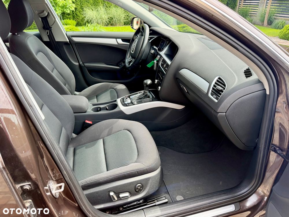 Audi A4 Avant 2.0 TDI DPF clean diesel multitronic S line Sportpaket - 22