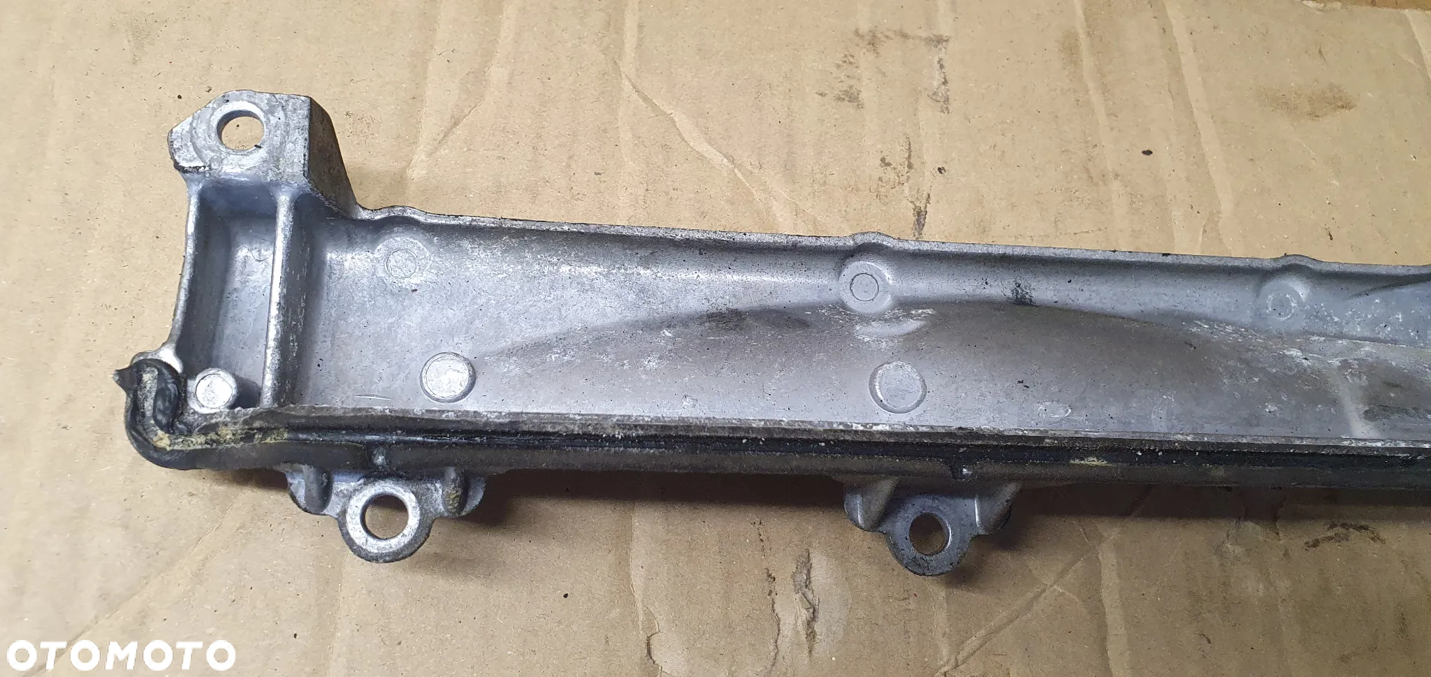 Pokrywa osłona zaworów wtryskiwaczy dekiel Mercedes ML W163 4.0 CDI A6280161124 - 4