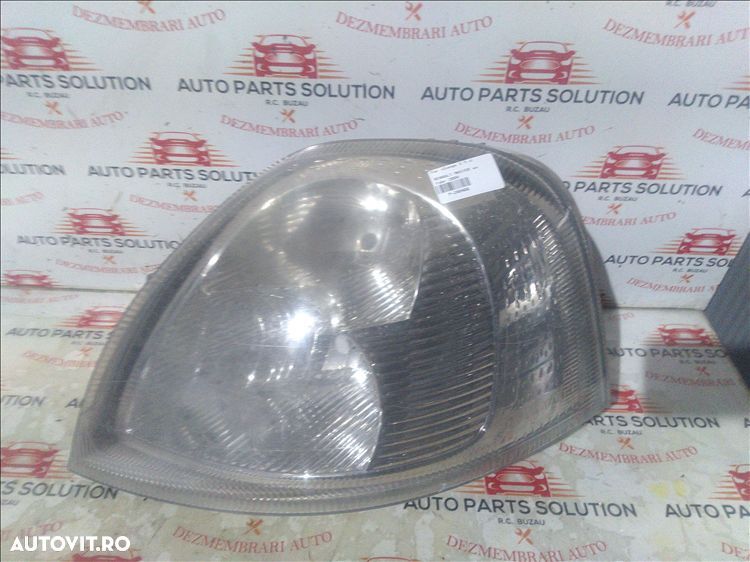 far stanga 2.5 d renault master an fabr 2004 - 1