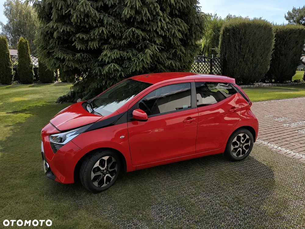 Toyota Aygo x.shift x-play connect - 9
