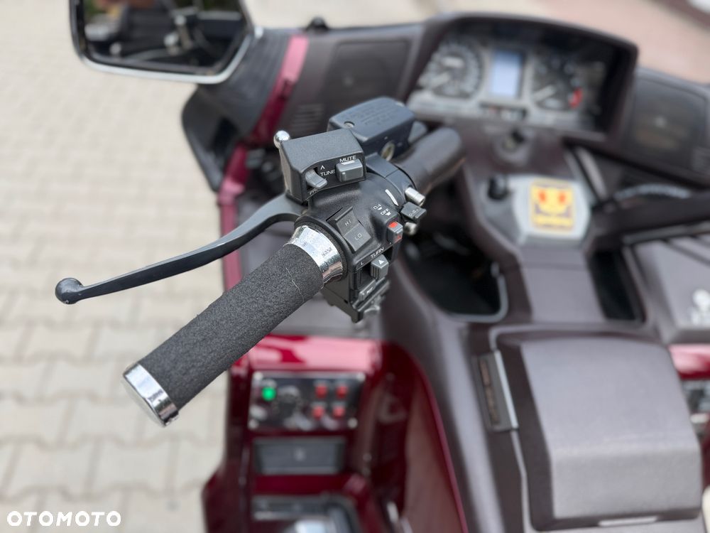 Honda GL - 23