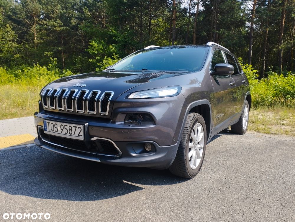 Jeep Cherokee - 1