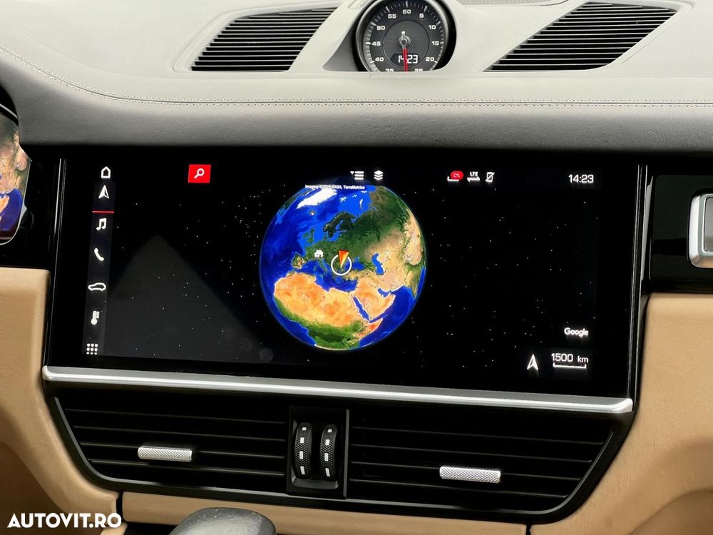 Porsche Cayenne Turbo - 11