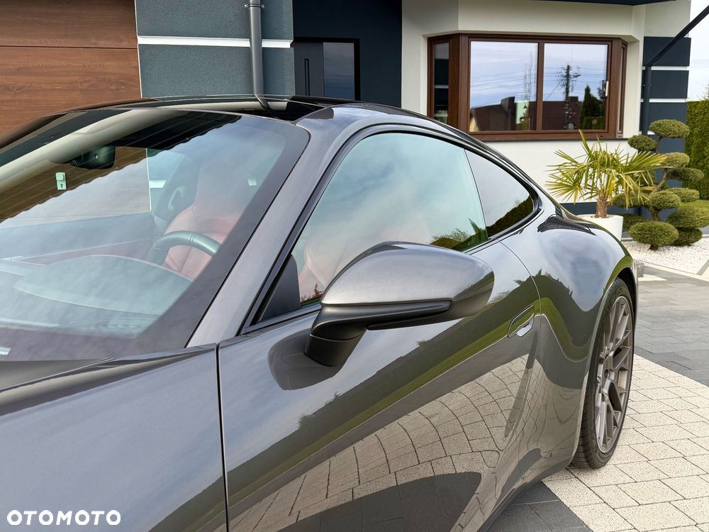 Porsche 911 Carrera 4S - 13